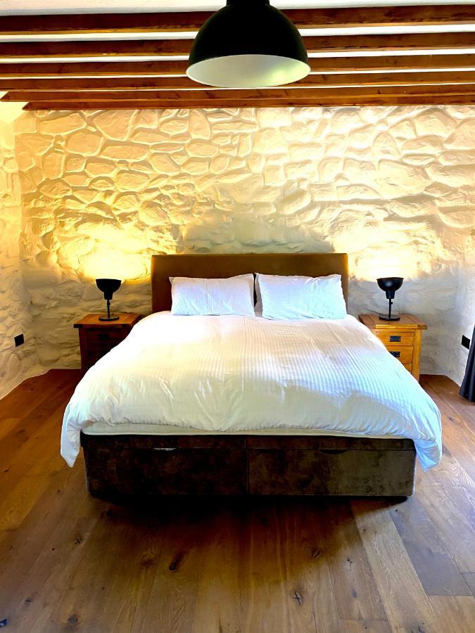 Beautiful Ancient Stone Cottage, Local Walks & Pub! Conwy Luaran gambar
