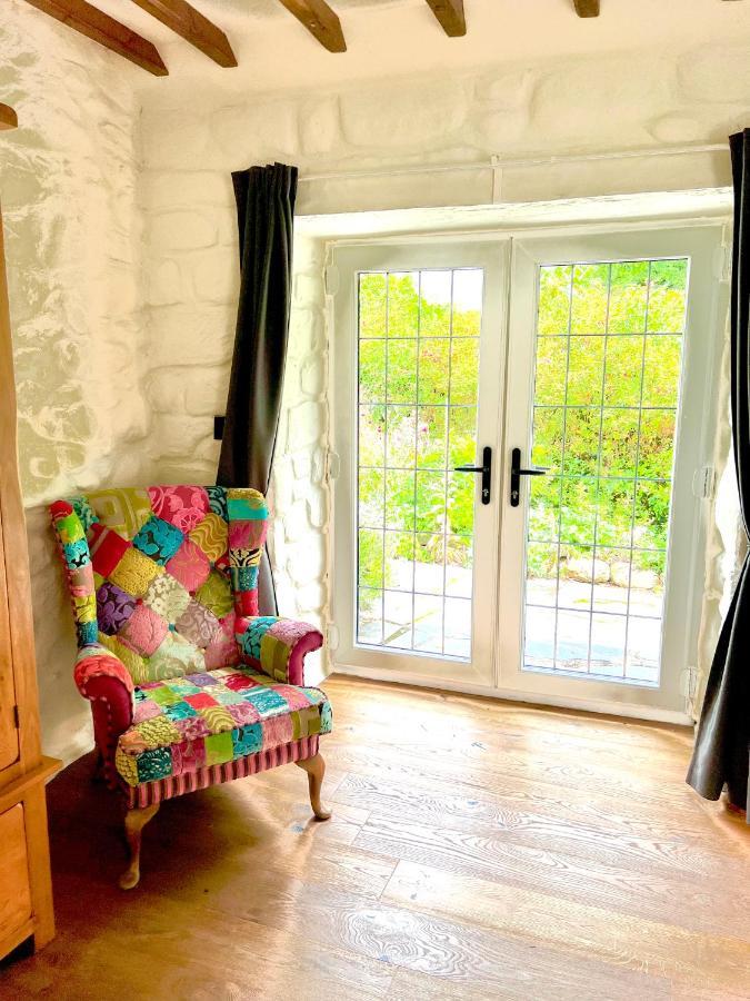 Beautiful Ancient Stone Cottage, Local Walks & Pub! Conwy Luaran gambar