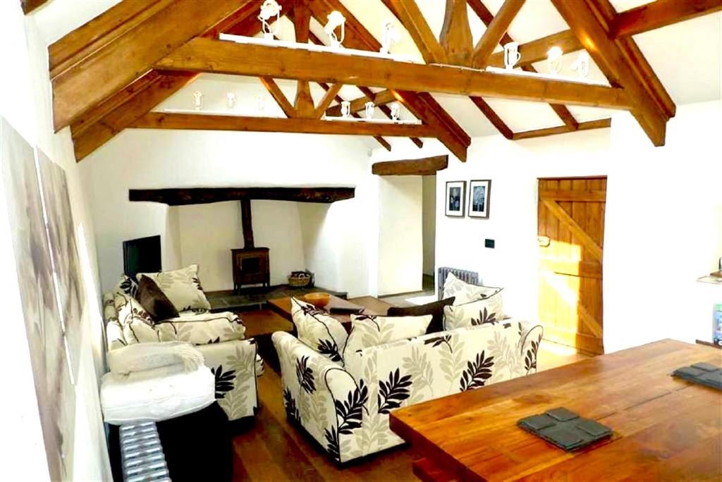 Beautiful Ancient Stone Cottage, Local Walks & Pub! Conwy Luaran gambar